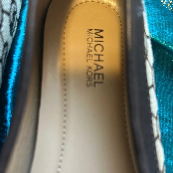 Michael Kors Brown Loafers with Elegant Gold Accent - Picture 4 of 6